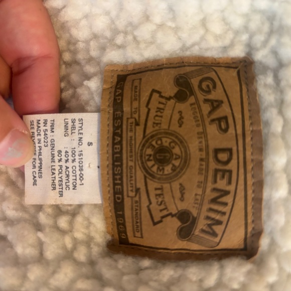 90’s Gap Sherpa Denim Trucker Vest - Picture 3 of 3